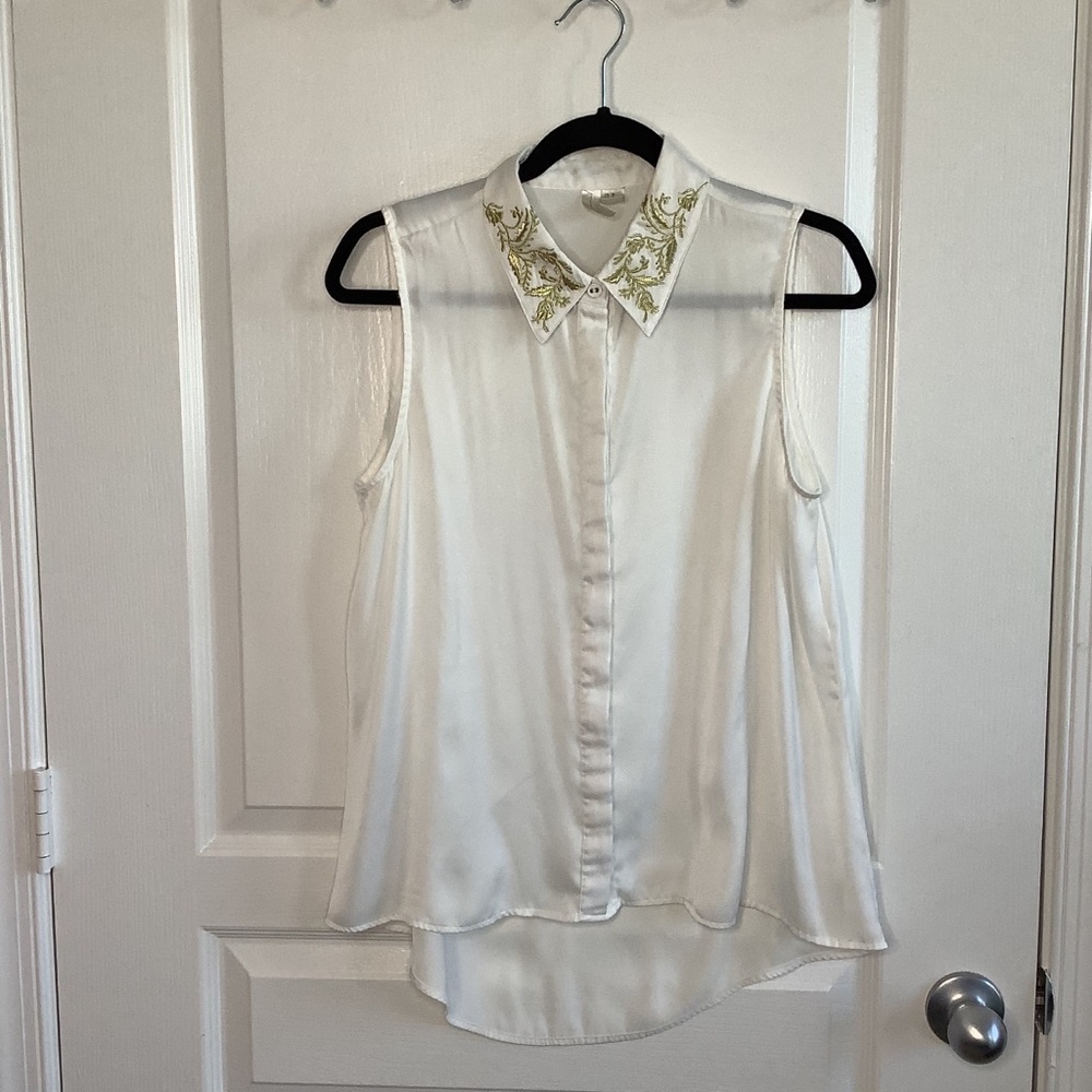 Forever 21 White Sheer Button Down Embellished Collar Size M
